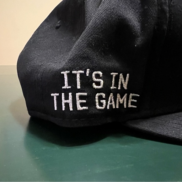 Men’s EA Sports New Era SnapBack hat - Picture 6 of 9